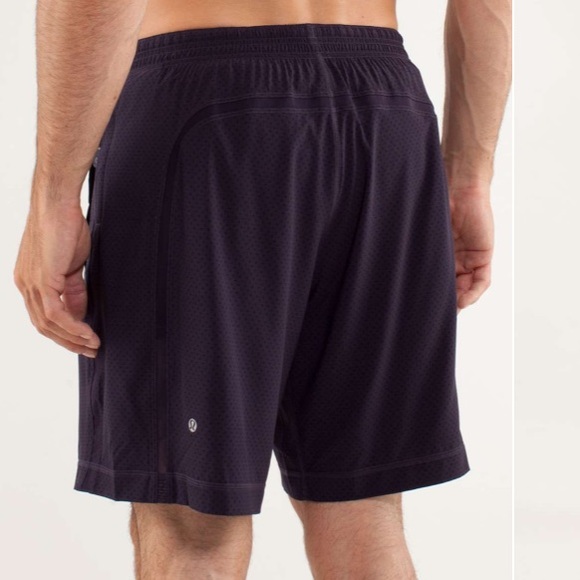 Lululemon Run: Response Short Reversed Mini Polka Dot Black Swan / Black - Picture 4 of 16